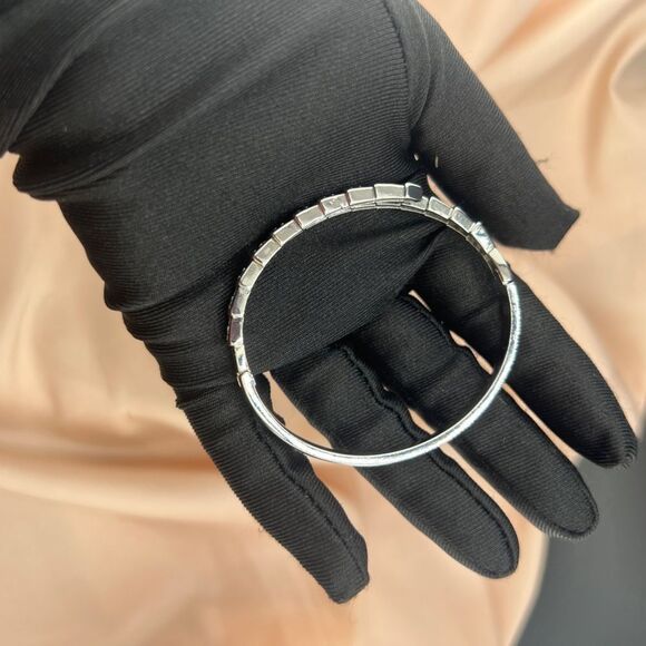 Timeless Silver Plated Serpenti-Inspired Bracelet with Sparkling Details - Picture 11 of 14